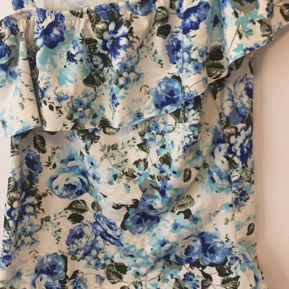 Shirt - Picture 4 of 4